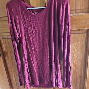 Women's Burgundy Long Sleeve Top